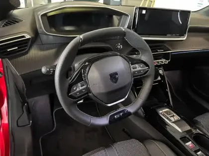 Photo 28 Peugeot 208  Electrique 51 kWh 156ch