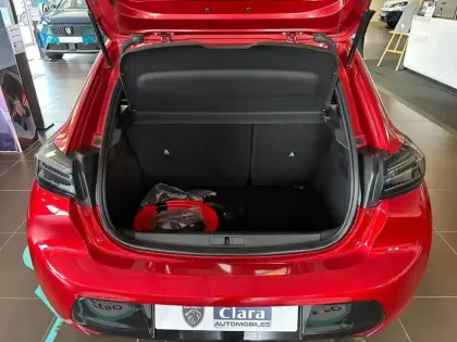 Photo 25 Peugeot 208  Electrique 51 kWh 156ch