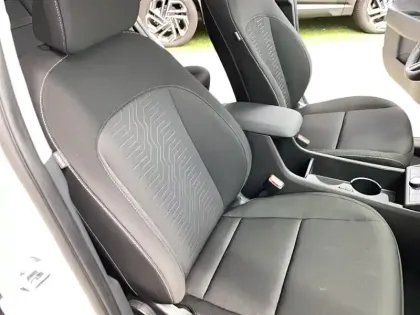 Photo 10 Hyundai Kona  Electrique 65 kWh - 217 ch