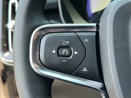 Photo 12 Volvo Xc40  Recharge 231 ch 1EDT