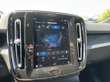 Photo 20 Volvo Xc40  Recharge 231 ch 1EDT