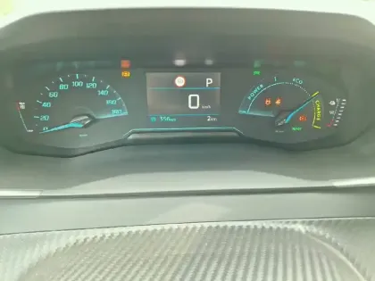 Photo 32 Peugeot 208  Electrique 50 kWh 136ch