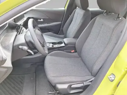 Photo 33 Peugeot 208  Electrique 50 kWh 136ch