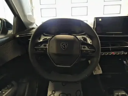 Photo 28 Peugeot 208  Hybrid 110 e-DCS6