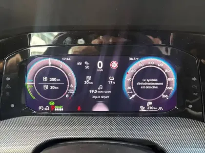 Photo 19 Volkswagen Golf  1.5 eHybrid 272 DSG6