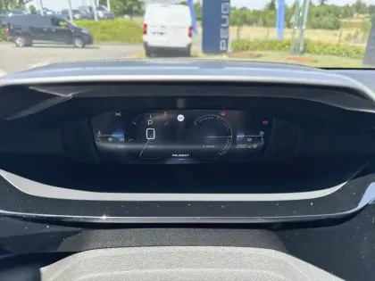 Photo 29 Peugeot 308  Hybrid 145 e-DCS6