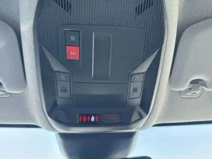 Photo 38 Peugeot 308  Hybrid 145 e-DCS6