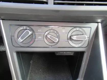 Photo 18 Volkswagen Polo  1.0 TSI 95 S&S BVM5