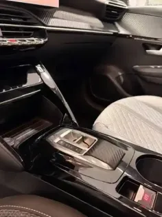 Photo 9 Peugeot 208  Hybrid 110 e-DCS6