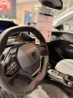 Photo 8 Peugeot 208  Hybrid 110 e-DCS6