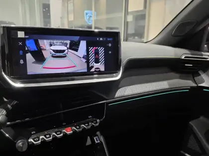 Photo 6 Peugeot 2008  Electrique 54 kWh 156 ch