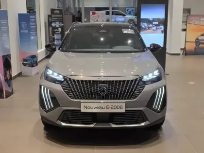 Photo 2 Peugeot 2008  Electrique 54 kWh 156 ch