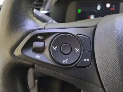 Photo 19 Opel Corsa  Electrique 136 ch & Batterie 50 kw/h