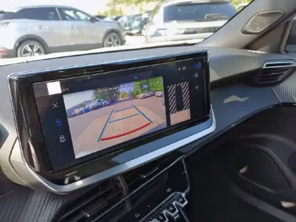 Photo 34 Peugeot 2008  Hybrid 145 e-DCS6