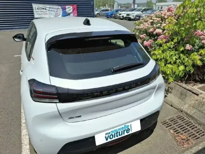 Photo 27 Peugeot 208  100 S&S BVM6