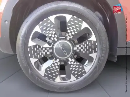 Photo 24 Fiat 600  E 156CH 54KWH LA PRIMA