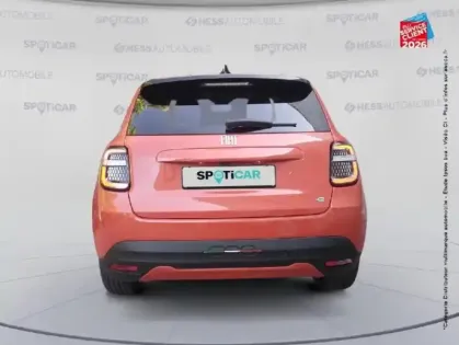 Photo 21 Fiat 600  E 156CH 54KWH LA PRIMA