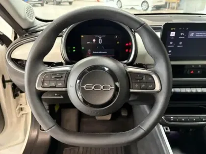 Photo 10 Fiat 600  1.2 Hybrid 100ch La Prima DCT6