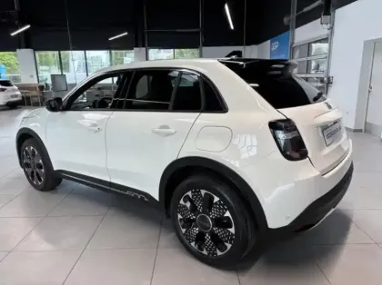 Photo 6 Fiat 600  1.2 Hybrid 100ch La Prima DCT6