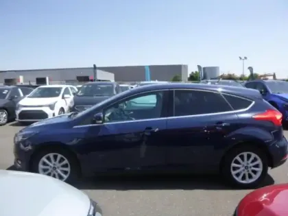 Photo 7 Ford Focus  1.0 EcoBoost 125ch Stop&Start Titanium BVA6