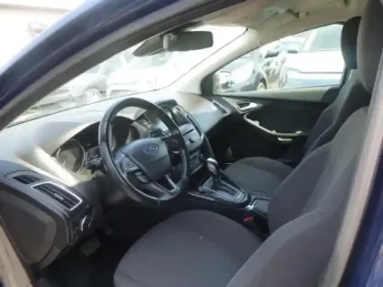 Photo 13 Ford Focus  1.0 EcoBoost 125ch Stop&Start Titanium BVA6