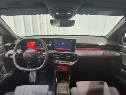 Photo 4 Renault 4 Renault  E-Tech Electrique 150 ch autonomie confort