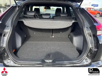 Photo 8 Mitsubishi Eclipse Cross  2.4 MIVEC PHEV Twin Motor 4WD