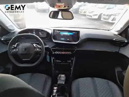 Photo 30 Peugeot 208  Hybrid 110 e-DCS6