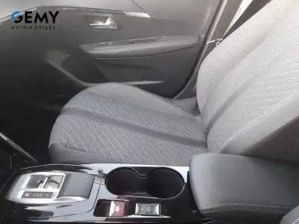 Photo 39 Peugeot 208  Hybrid 110 e-DCS6