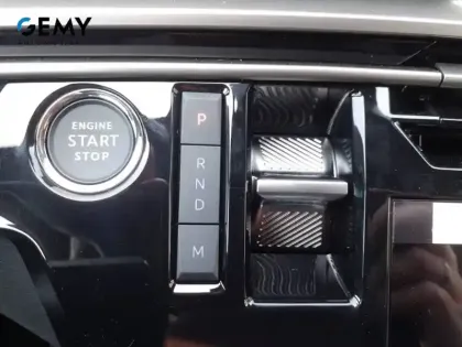 Photo 17 Peugeot 3008  Hybrid 145 e-DCS6