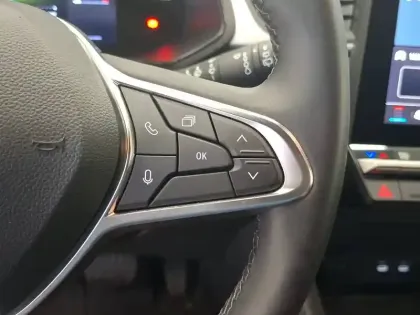 Photo 32 Renault Captur  E-Tech full hybrid 145 ch