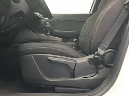Photo 28 Renault Captur  E-Tech full hybrid 145 ch