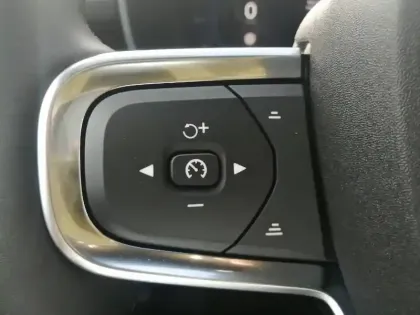 Photo 11 Volvo Ec40  Single Extended Range 252 ch 1EDT