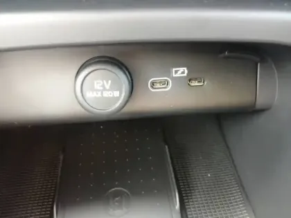 Photo 47 Volvo Ec40  Single Extended Range 252 ch 1EDT