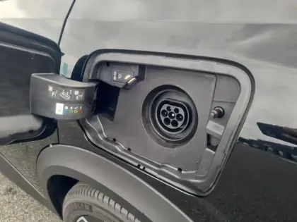Photo 48 Peugeot 3008  Plug-in Hybrid 195 e-DCS7