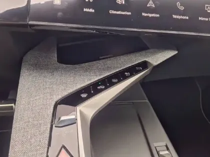 Photo 53 Peugeot 3008  Plug-in Hybrid 195 e-DCS7