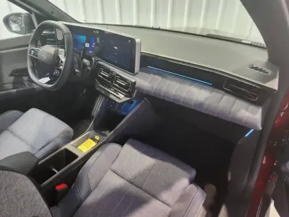 Photo 5 Renault 4 Renault  E-Tech Electrique 150 ch autonomie confort