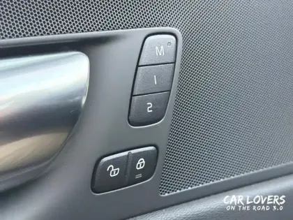 Photo 34 Volvo Xc60  T6 AWD Hybride rechargeable 253 ch+145 ch Geartronic 8