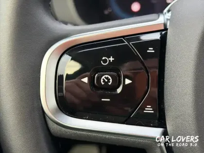 Photo 33 Volvo Xc60  T6 AWD Hybride rechargeable 253 ch+145 ch Geartronic 8