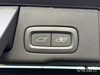 Photo 19 Volvo Xc60  T6 AWD Hybride rechargeable 253 ch+145 ch Geartronic 8