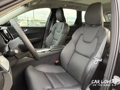 Photo 16 Volvo Xc60  T6 AWD Hybride rechargeable 253 ch+145 ch Geartronic 8