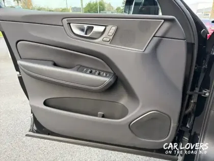 Photo 32 Volvo Xc60  T6 AWD Hybride rechargeable 253 ch+145 ch Geartronic 8