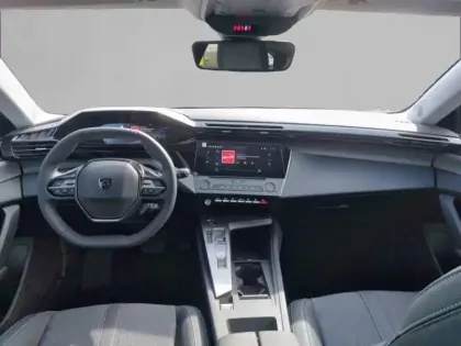 Photo 31 Peugeot 308  SW Hybrid 145 e-DCS6