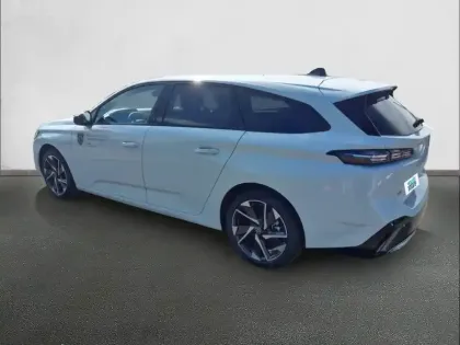 Photo 30 Peugeot 308  SW Hybrid 145 e-DCS6