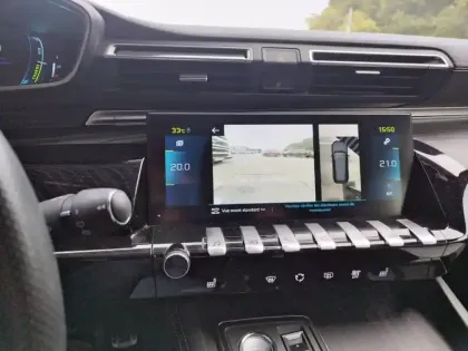 Photo 12 Peugeot 508  SW Hybrid 225 e-EAT8