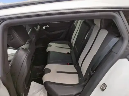 Photo 9 Peugeot 508  SW Hybrid 225 e-EAT8