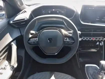 Photo 32 Peugeot 2008  100 S&S BVM6