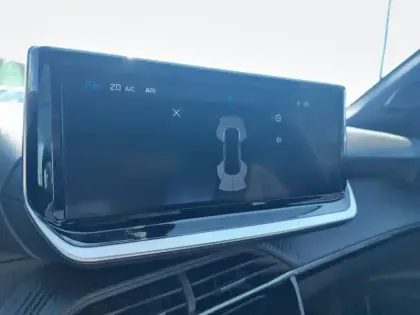 Photo 42 Peugeot 2008  100 S&S BVM6