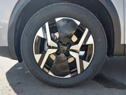 Photo 36 Peugeot 2008  100 S&S BVM6