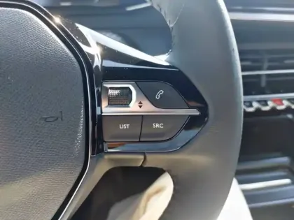 Photo 47 Peugeot 2008  100 S&S BVM6